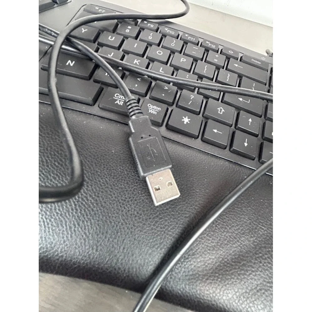 Ergonomic Computer Keyboard USB Wired Black‎ JP-205W